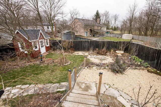 258 West Acres Dr, House detached with 4 bedrooms, 2 bathrooms and 2 parking in Guelph ON | Image 31