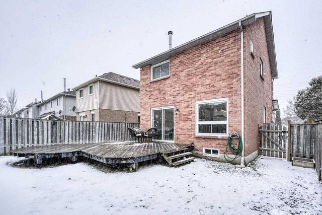 2073 Blue Ridge Cres, House detached with 3 bedrooms, 3 bathrooms and 3 parking in Pickering ON | Image 27