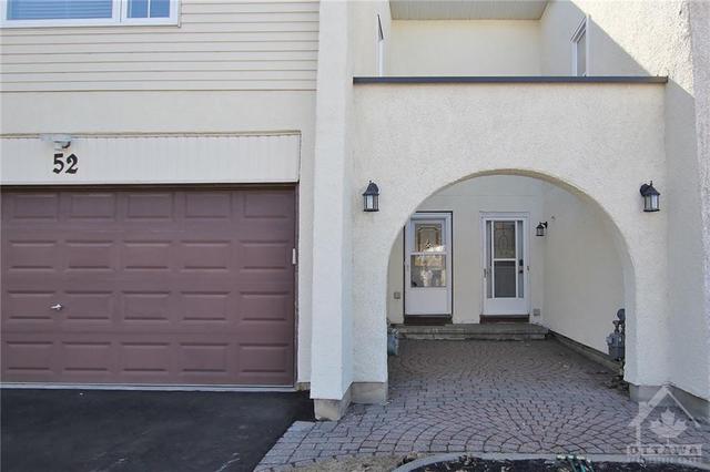 52 Tarquin Crescent, Townhouse with 3 bedrooms, 2 bathrooms and 4 parking in Ottawa ON | Image 2