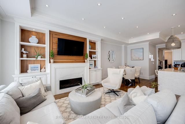 347 Melrose Ave, House detached with 4 bedrooms, 5 bathrooms and 4 parking in Toronto ON | Image 3