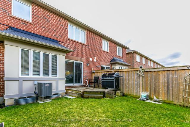 225 Mortimer Cres, House attached with 3 bedrooms, 3 bathrooms and 2 parking in Milton ON | Image 32