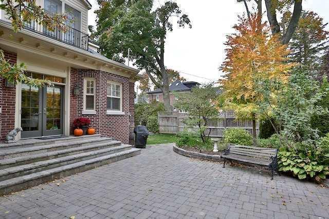 80 Lytton Blvd, House detached with 4 bedrooms, 4 bathrooms and 2 parking in Toronto ON | Image 2