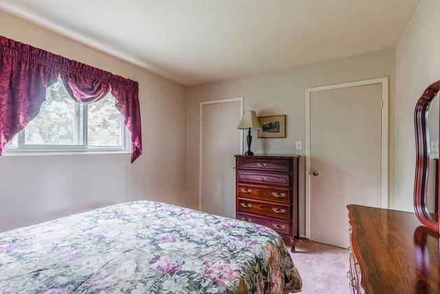 2125 Linmouth Terr, House detached with 3 bedrooms, 1 bathrooms and 8 parking in Burlington ON | Image 5