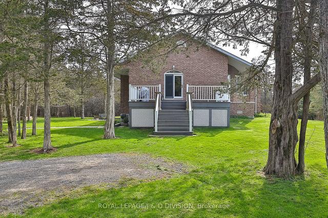 979 Wyman Rd, House detached with 1 bedrooms, 2 bathrooms and 13 parking in Tyendinaga ON | Image 12