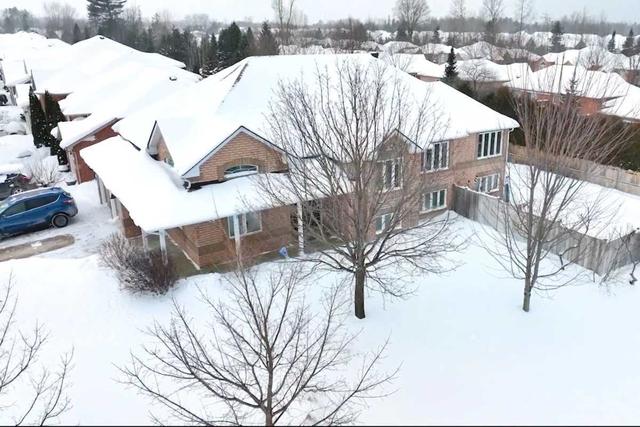 404 Ramblewood Dr, House detached with 2 bedrooms, 3 bathrooms and 4 parking in Wasaga Beach ON | Image 1