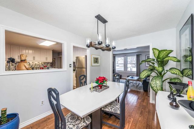 618 Elliott Cres, House detached with 3 bedrooms, 2 bathrooms and 6 parking in Milton ON | Image 3
