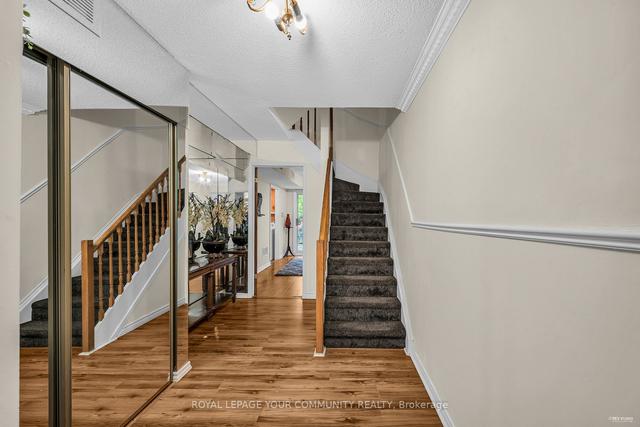 43 Poets Walk Way, Townhouse with 3 bedrooms, 2 bathrooms and 2 parking in Toronto ON | Image 1