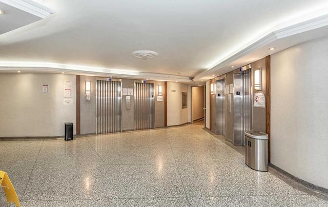 1219 - 551 The West Mall Rd, Condo with 3 bedrooms, 2 bathrooms and 1 parking in Toronto ON | Image 29