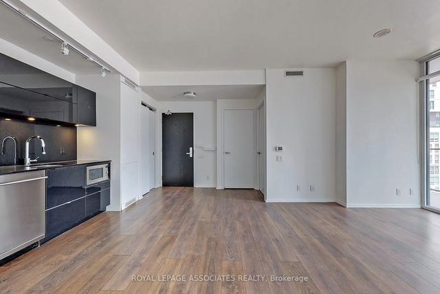 1509 - 125 Peter St, Condo with 2 bedrooms, 1 bathrooms and 0 parking in Toronto ON | Image 26