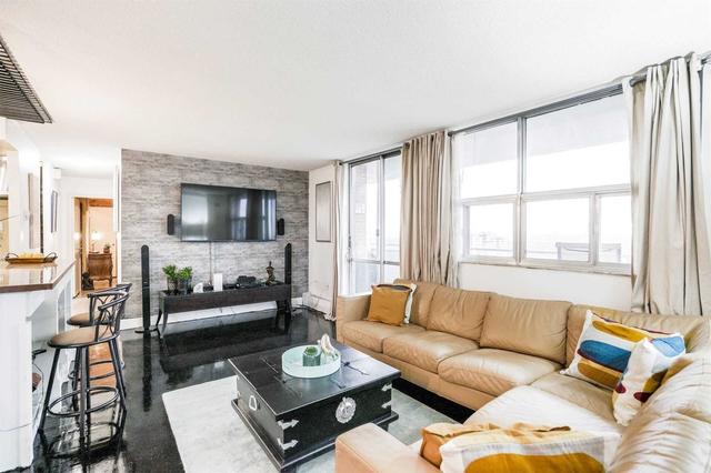 1903 - 2645 Kipling Ave, Condo with 2 bedrooms, 2 bathrooms and 1 parking in Toronto ON | Image 2