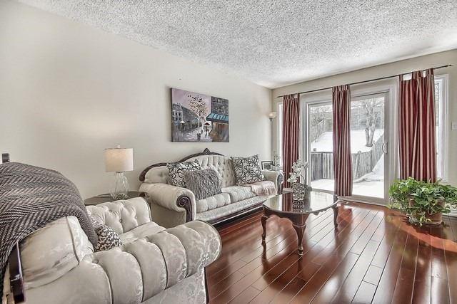 80 Gilmore Cres, House attached with 3 bedrooms, 3 bathrooms and 2 parking in Vaughan ON | Image 9