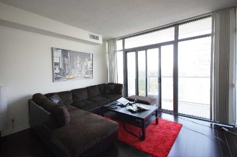 2412 - 105 The Queensway Ave, Condo with 1 bedrooms, 1 bathrooms and null parking in Toronto ON | Image 2