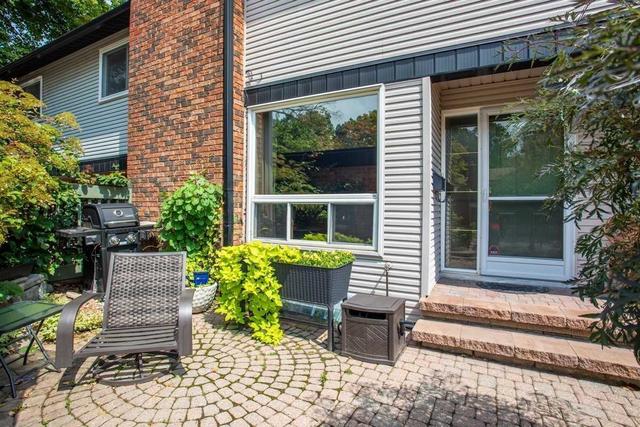2 - 1564 Kerns Rd, Townhouse with 3 bedrooms, 4 bathrooms and 3 parking in Burlington ON | Image 34