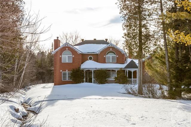 109 Rushing Brook Drive, House detached with 4 bedrooms, 6 bathrooms and 12 parking in Ottawa ON | Image 3