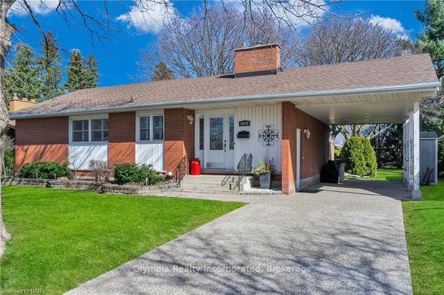 4476 Pettit Ave, House detached with 3 bedrooms, 2 bathrooms and 4 parking in Niagara Falls ON | Image 1