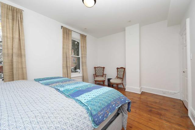 220 Ontario St, House attached with 3 bedrooms, 2 bathrooms and 1 parking in Toronto ON | Image 10