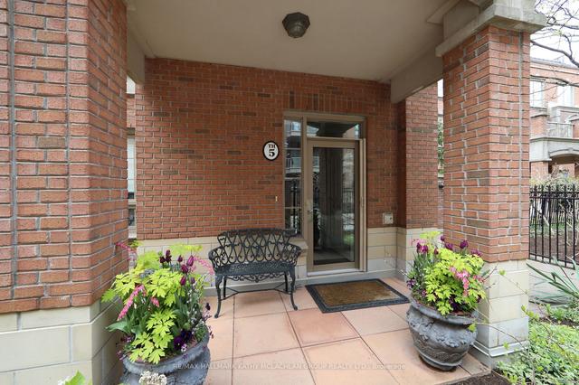 th 5 - 21 Burkebrook Pl, Townhouse with 3 bedrooms, 3 bathrooms and 2 parking in Toronto ON | Image 12