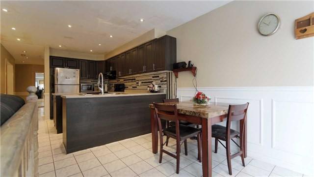 77 Peace Valley Cres, House detached with 3 bedrooms, 4 bathrooms and 4 parking in Brampton ON | Image 5