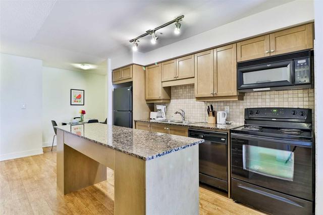 820 - 20 Blue Jays Way, Condo with 1 bedrooms, 1 bathrooms and 1 parking in Toronto ON | Image 14