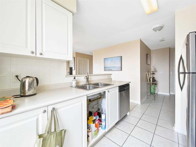 lph11 - 22 Olive Ave, Condo with 1 bedrooms, 1 bathrooms and 1 parking in Toronto ON | Image 32