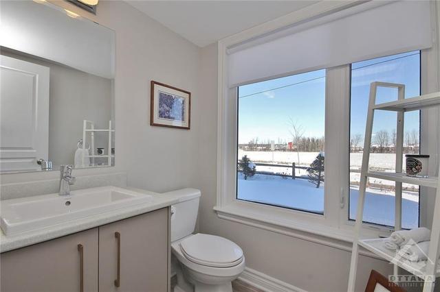 28 Stockholm Private, Townhouse with 3 bedrooms, 4 bathrooms and 2 parking in Ottawa ON | Image 6