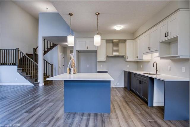 13 - 955 Stonecliffe Walk, Condo with 3 bedrooms, 5 bathrooms and 4 parking in Kitchener ON | Image 7