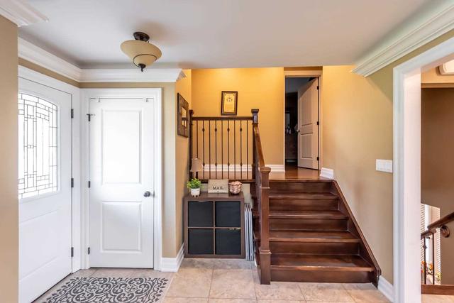 6 Craiglee Terr, House detached with 2 bedrooms, 3 bathrooms and 6 parking in St. Catharines ON | Image 7