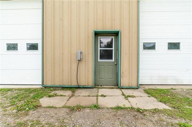 594443 Highway 59, House detached with 3 bedrooms, 1 bathrooms and 40 parking in Norwich ON | Image 42