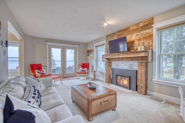 223 Prinyers Cove Cres, House detached with 3 bedrooms, 2 bathrooms and 4 parking in Prince Edward County ON | Image 39