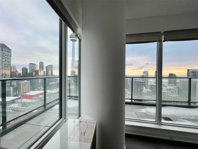 4311 - 125 Blue Jays Way, Condo with 3 bedrooms, 2 bathrooms and 1 parking in Toronto ON | Image 16