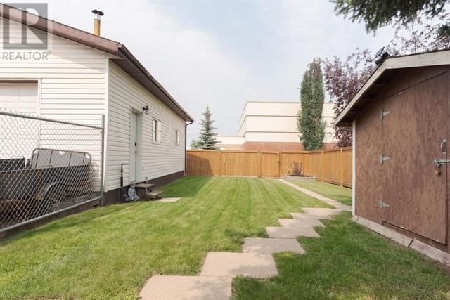 34 Birch Road, House detached with 5 bedrooms, 2 bathrooms and 6 parking in Wood Buffalo AB | Image 40