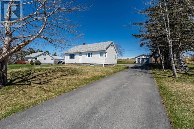 43 Belle Vue St, House detached with 5 bedrooms, 1 bathrooms and null parking in Clare NS | Image 3