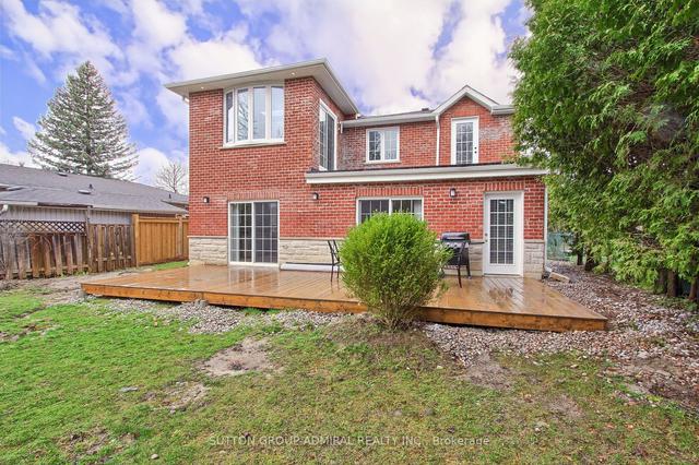806 Magnolia Ave, House detached with 6 bedrooms, 5 bathrooms and 6 parking in Newmarket ON | Image 26
