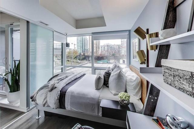 201 - 20 Joe Shuster Way, Condo with 1 bedrooms, 1 bathrooms and 0 parking in Toronto ON | Image 15