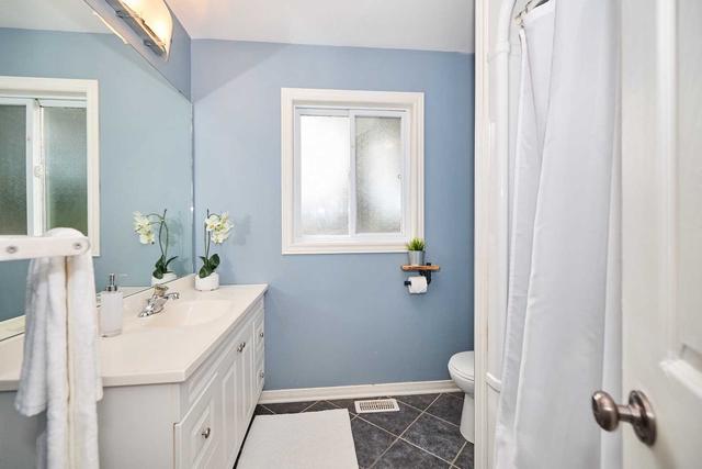 5 Lailey St, House detached with 2 bedrooms, 2 bathrooms and 3 parking in St. Catharines ON | Image 10