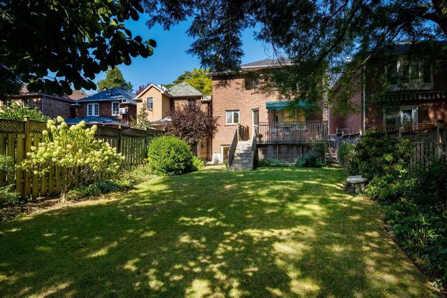 137 St Germain Ave, House detached with 3 bedrooms, 4 bathrooms and 3 parking in Toronto ON | Image 30