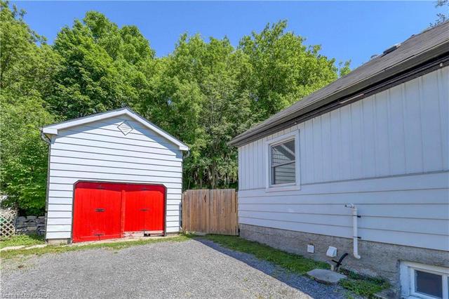 809 Portsmouth Avenue, House detached with 3 bedrooms, 2 bathrooms and 5 parking in Kingston ON | Image 31