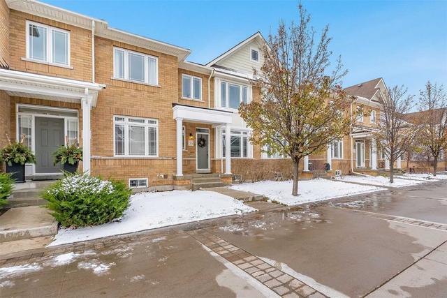 20 Montclair Mews, Townhouse with 3 bedrooms, 3 bathrooms and 4 parking in Collingwood ON | Image 1