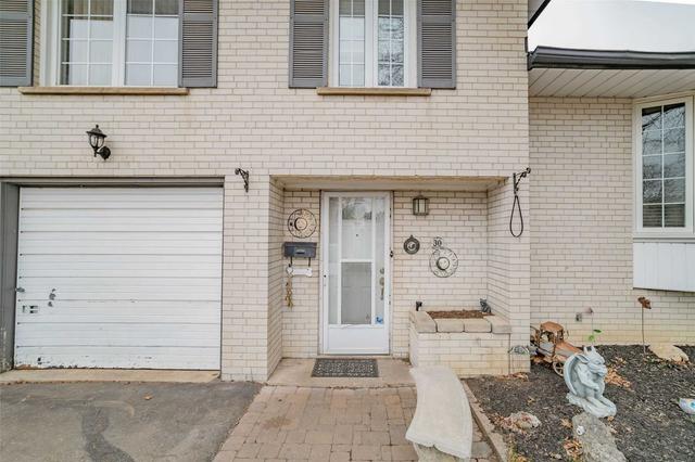 30 Flowertown Ave, House detached with 3 bedrooms, 2 bathrooms and 5 parking in Brampton ON | Image 23