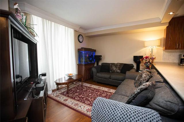 1106 - 3559 Eglinton Ave, Condo with 2 bedrooms, 1 bathrooms and 1 parking in Toronto ON | Image 3