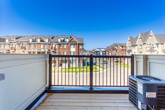 30 - 57 Cornell Centre Blvd, Townhouse with 3 bedrooms, 3 bathrooms and 2 parking in Markham ON | Image 6