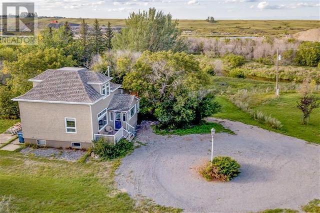 1410 Mossing Acreage, House detached with 3 bedrooms, 2 bathrooms and 8 parking in Moose Jaw SK | Image 5