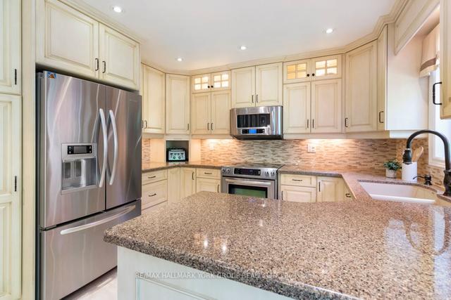 777 College Manor Dr, House detached with 4 bedrooms, 4 bathrooms and 6 parking in Newmarket ON | Image 6