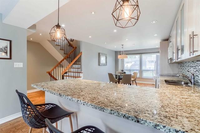 2130 Millway Gate, House detached with 3 bedrooms, 2 bathrooms and 4 parking in Mississauga ON | Image 3