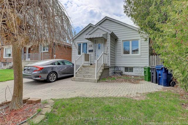 114 Pitt Ave, House detached with 2 bedrooms, 2 bathrooms and 2 parking in Toronto ON | Image 1