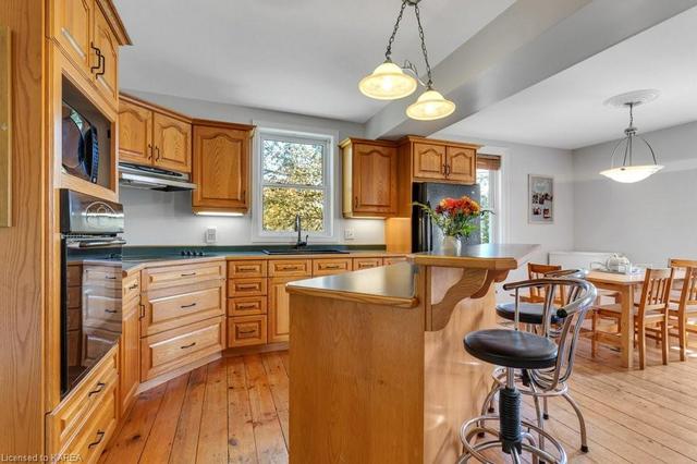 4819 Battersea Road, House detached with 4 bedrooms, 2 bathrooms and 6 parking in South Frontenac ON | Image 9