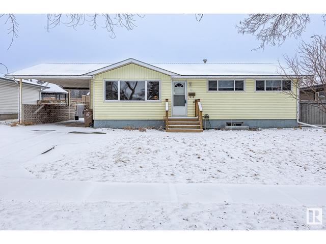 35 Spruce Cr, House detached with 4 bedrooms, 2 bathrooms and 4 parking in St. Albert AB | Image 50