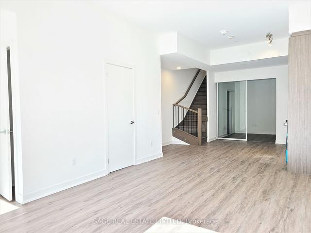 102 - 498a Eglinton Ave E, Townhouse with 3 bedrooms, 3 bathrooms and 1 parking in Toronto ON | Image 32