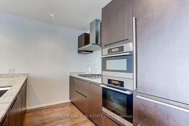 4304 - 180 University Ave, Condo with 1 bedrooms, 1 bathrooms and 1 parking in Toronto ON | Image 25