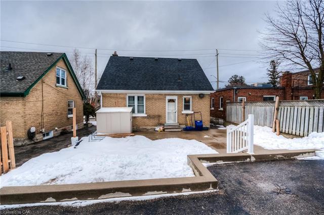 181 Highland Road E, House detached with 4 bedrooms, 1 bathrooms and 9 parking in Kitchener ON | Image 17